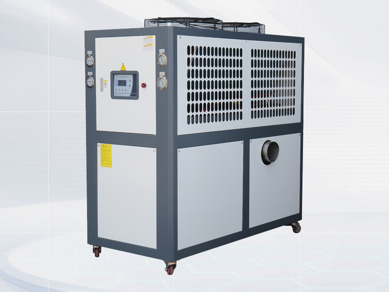 Water-cooled air coo